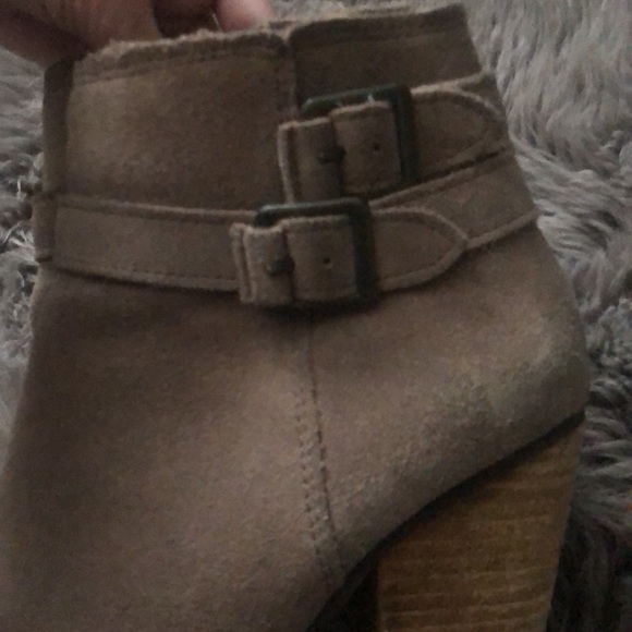 Vince Camuto Booties - Picture 6 of 9